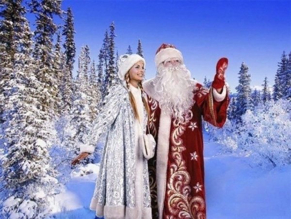 Новогодние Снегурочки с дедом Морозом