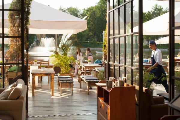 Летняя веранда ВДНХ