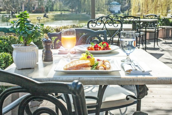 Иайкл Свансон художник