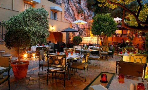 Завтрак у моря