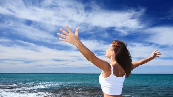 Девушка в горах