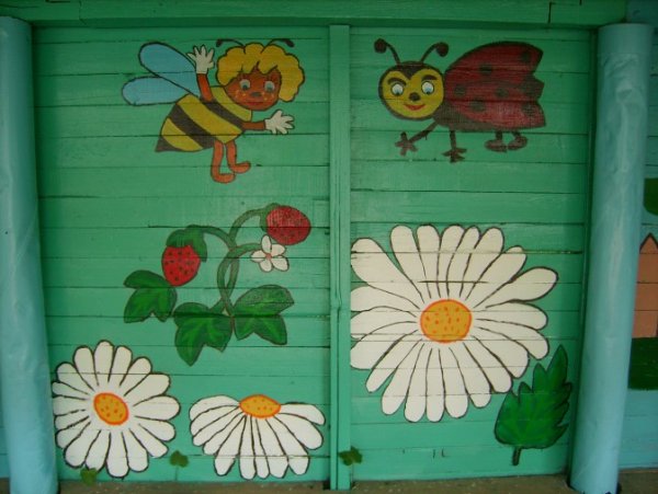 Украшение веранды на участке летом