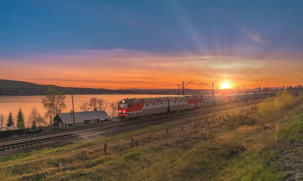 Грузовые поезда БЧ