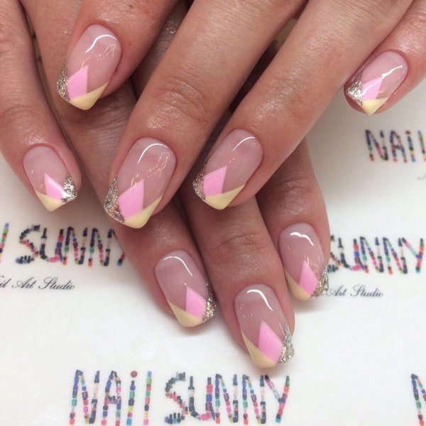 Маникюр лето френч