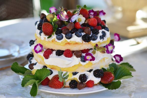 Шикарный праздничный торт