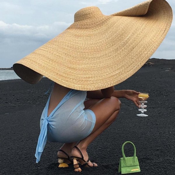 Соломенная шляпа Jacquemus