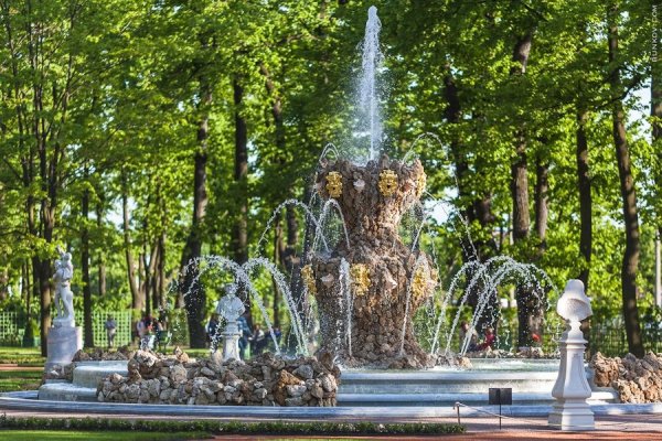 Чистяковская роща в Краснодаре фонтан