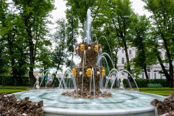 Восьмигранный фонтан летний сад Санкт-Петербург