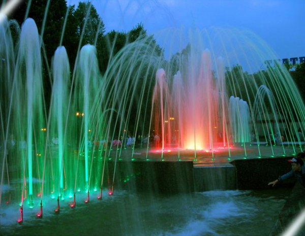 Лето жара фонтаны