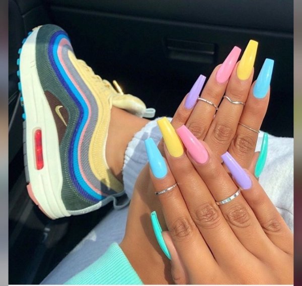 Весенний маникюр