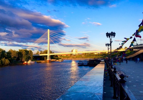 Тюмень набережная летом