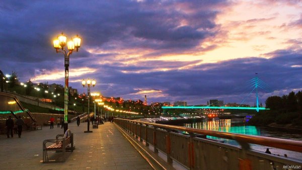 Вечерняя набережная Тюмень