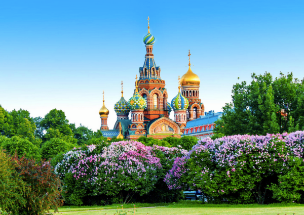 Церковь летом