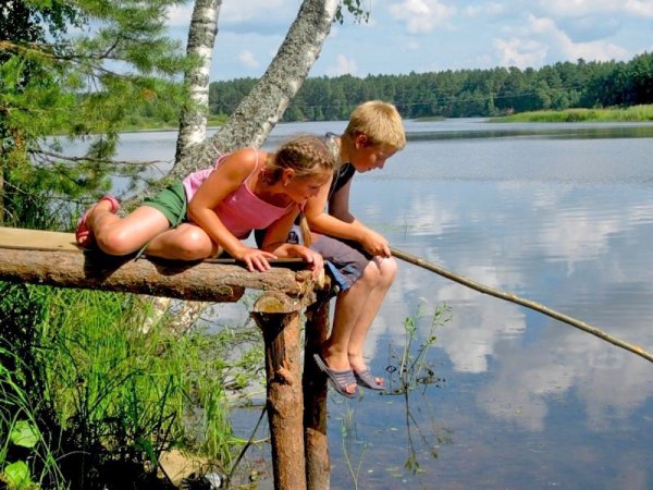 Летом у реки