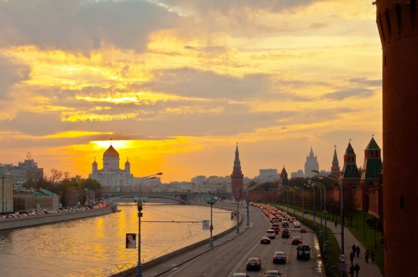 Москва-река Кремль рассвет