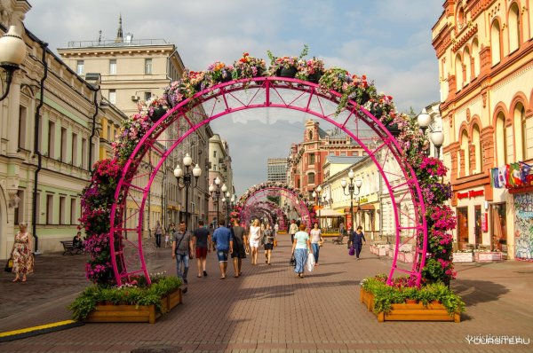 Арбат пешеходная улица
