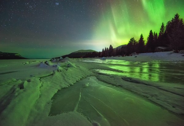 Северное сияние Заполярный