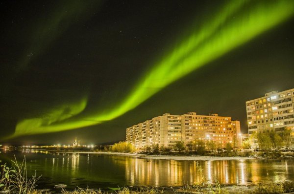 Северное сияние в Мурманске