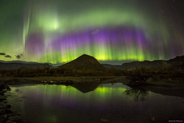 Хибины Кольский полуостров Северное сияние