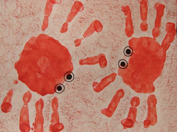 Рисование ладошками