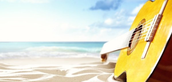 Картина гитара пляж