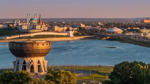 Казань Кремль цветы