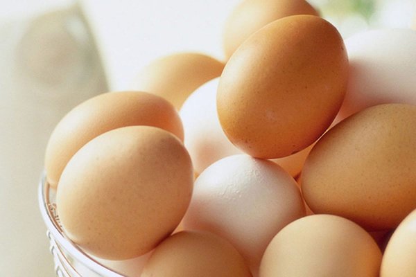 Пасхальные яйца в лесу