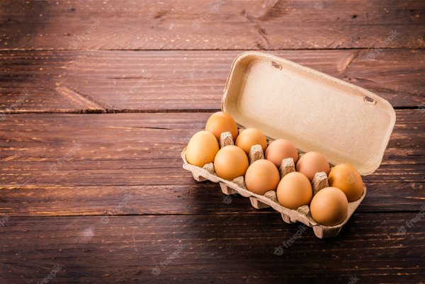 Пасхальные яйца в ряд