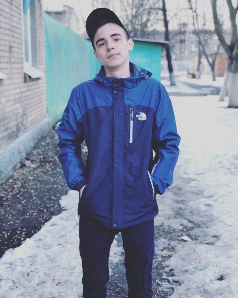 Мальчик летом