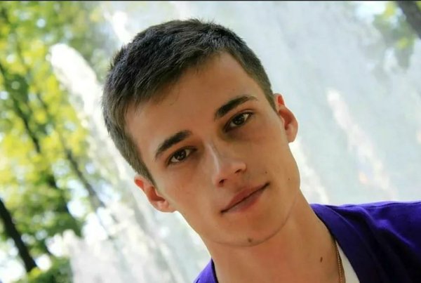 Алекс Ланге