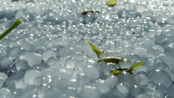 Град природное явление