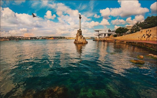 Севастопольская бухта памятник затопленным кораблям