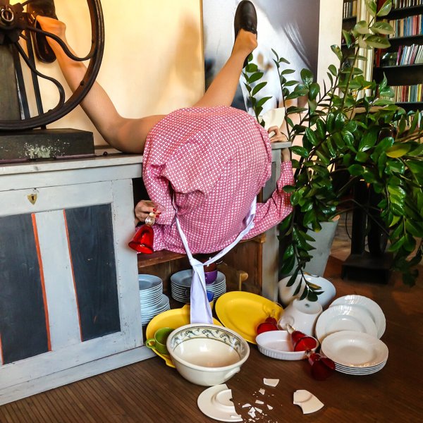 Устала на кухне