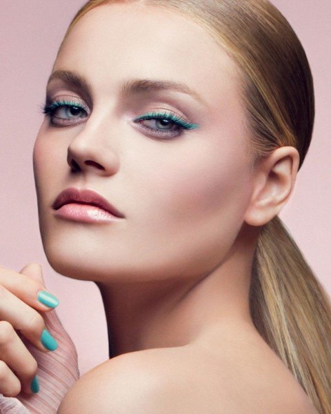 Весенний креативный макияж