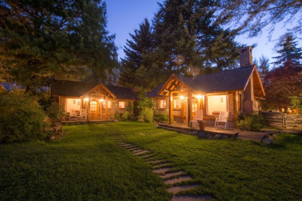 Американский домик в лесу