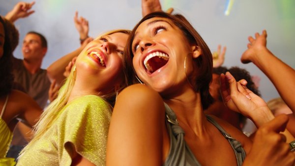 Девушка на вечеринке