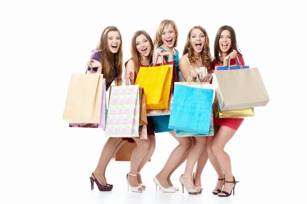 Силуэт девушки с покупками