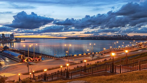 Ижевск набережная вечером