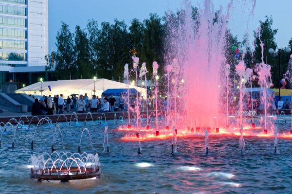 Город Ижевск памятник фонтан