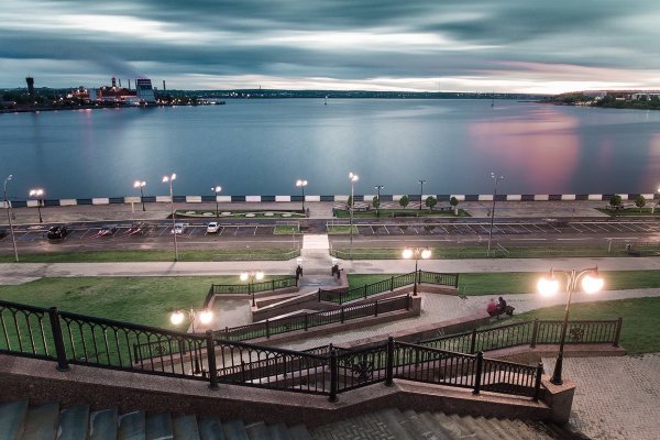 Набережная Ижевского пруда им зодчего Дудина