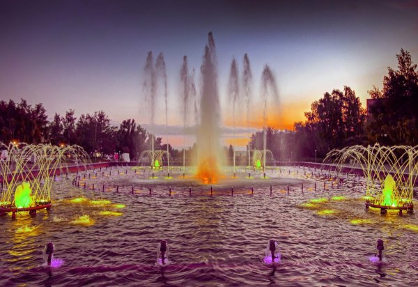 Фонтаны в Ижевске на центральной площади