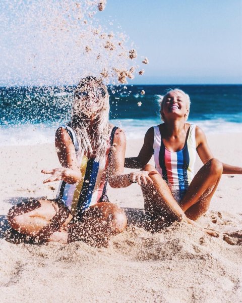 Море пляж коктейль