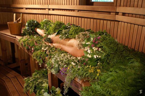 Париться в бане зимой