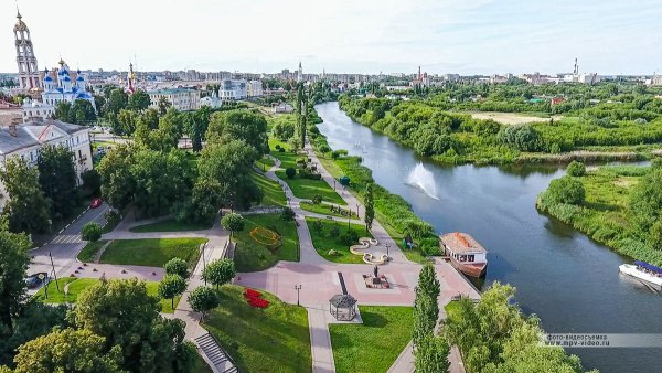 Набережная реки Цны