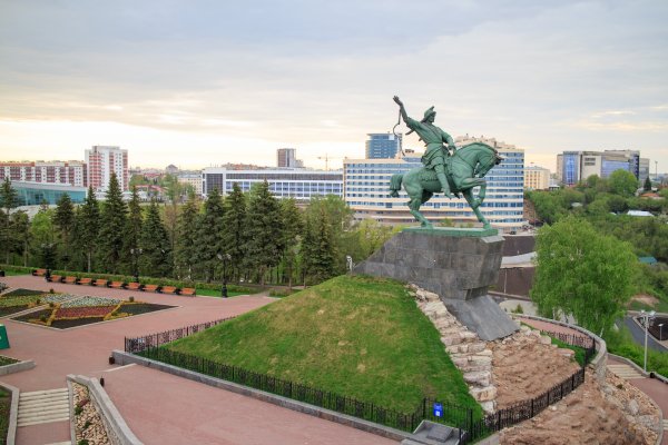 Памятник Салавату Юлаеву