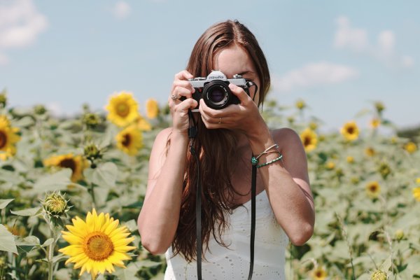 Мальчик с фотоаппаратом