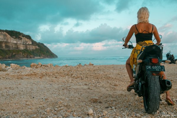 Мотоцикл лето жара