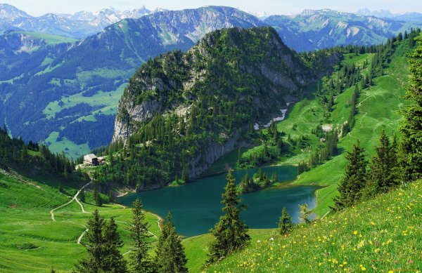 Spiez Castle Швейцария замок шпиц