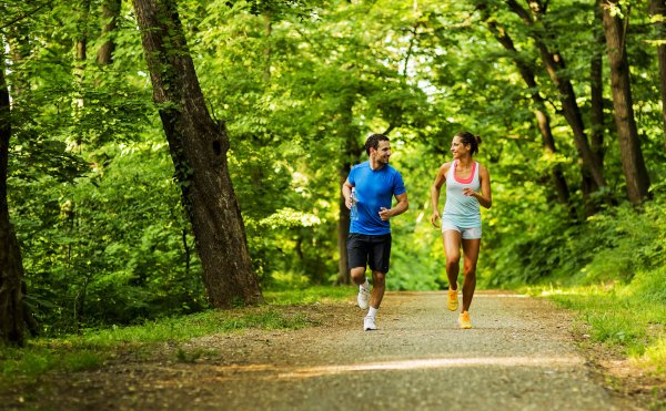 Утренний бег девушка