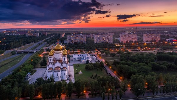 Центральная улица Тольятти